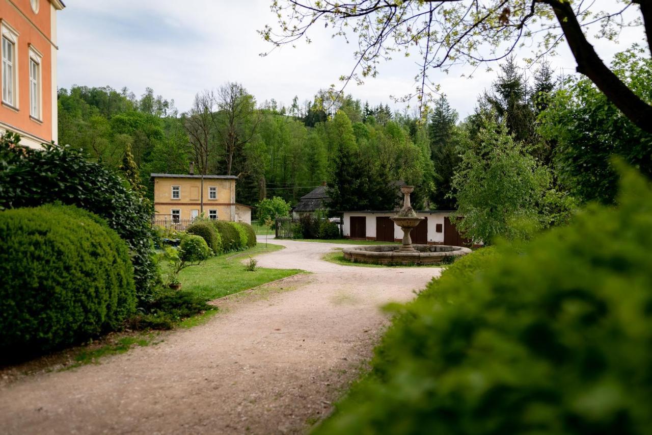 Pension Zamek Rudnik Bagian luar foto